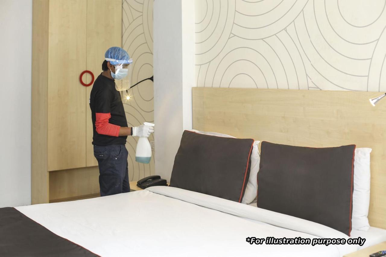 Collection O 12462 Hotel Shiv Inn Gandhinagar Dış mekan fotoğraf