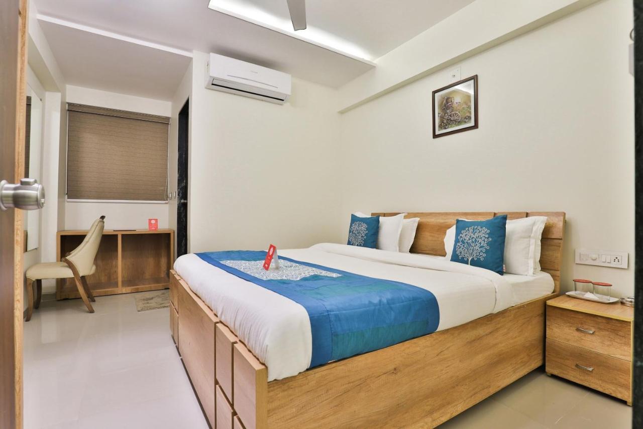Collection O 12462 Hotel Shiv Inn Gandhinagar Dış mekan fotoğraf