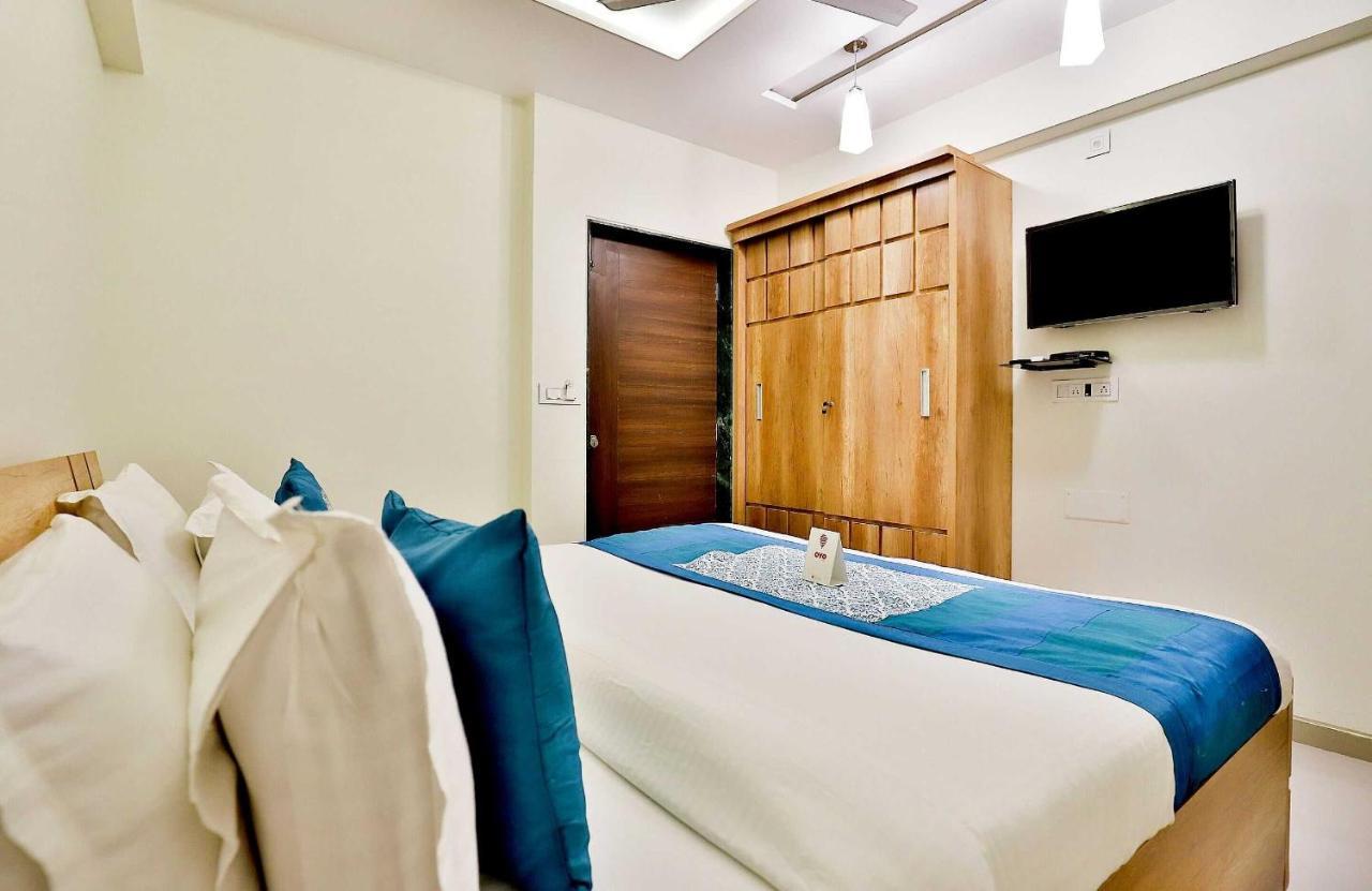 Collection O 12462 Hotel Shiv Inn Gandhinagar Dış mekan fotoğraf