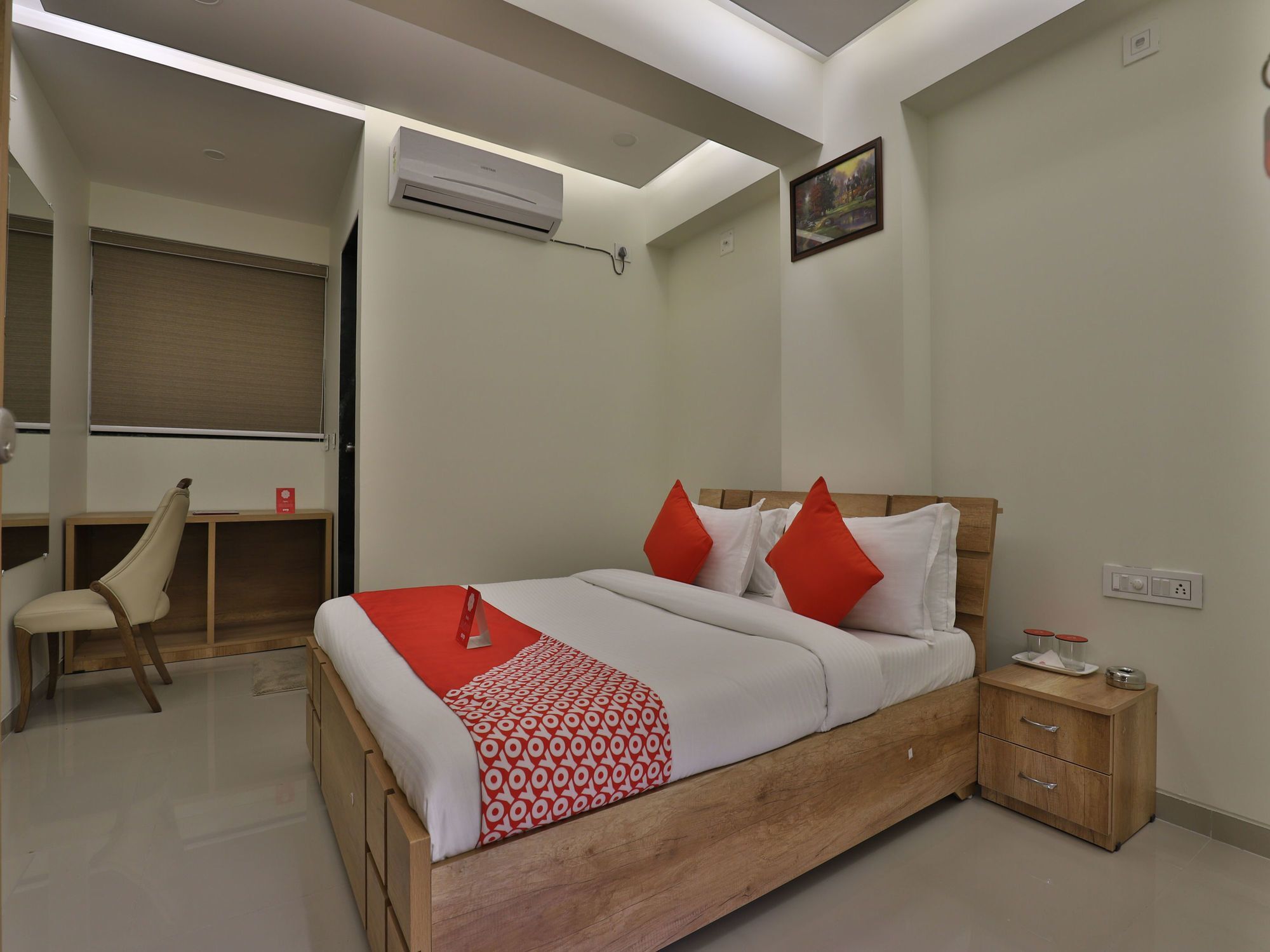 Collection O 12462 Hotel Shiv Inn Gandhinagar Dış mekan fotoğraf