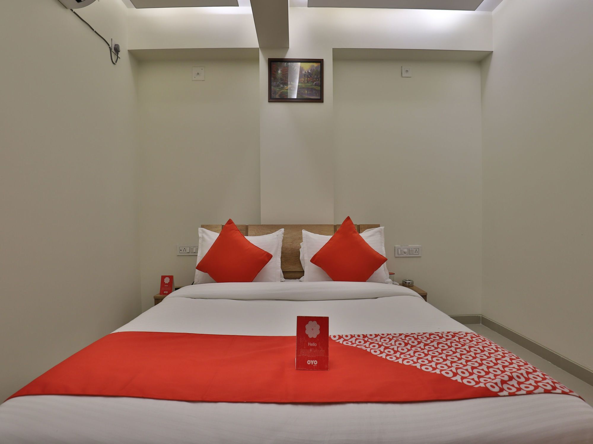 Collection O 12462 Hotel Shiv Inn Gandhinagar Dış mekan fotoğraf